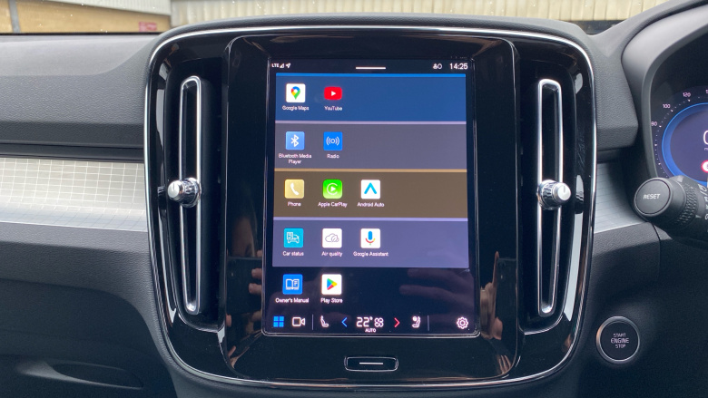 Volvo XC40 2.0 B3P Plus Dark 5dr Auto Petrol Estate